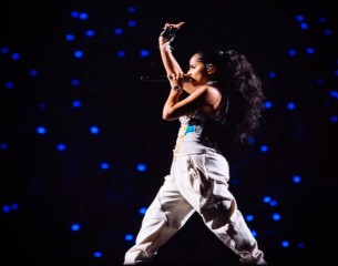 becky_g_01 → Strike Tours