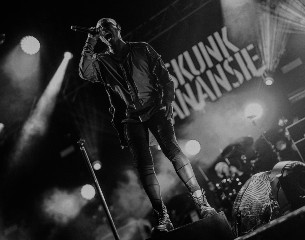 Skunk Anansie01 → Strike Tours
