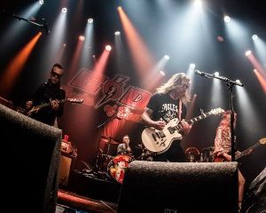 Excursão Eagles Of Death Metal
