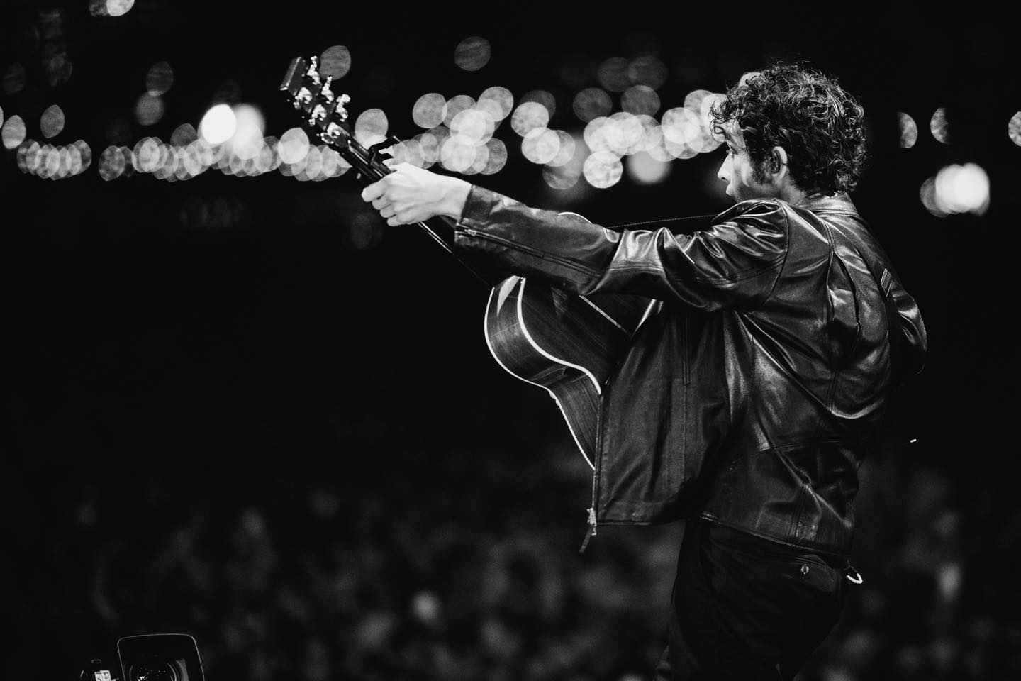 the_1975 → Strike Tours