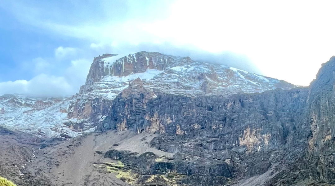Desvenda o Kilimanjaro: 5 Curiosidades Fascinantes